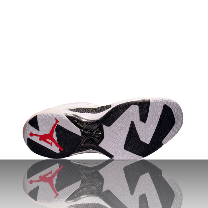 JORDAN 37 LOW 'SIREN RED'