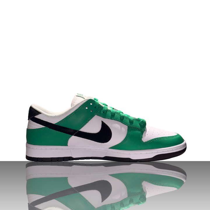 Nike Dunk Low Sneaker in Grün