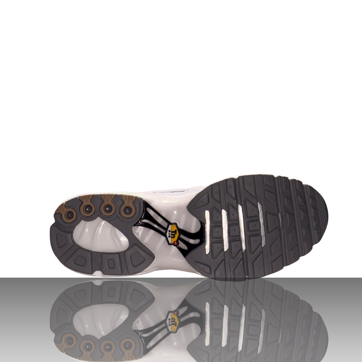 Nike Air Max Plus White Sneaker in Weiß – Detailansicht